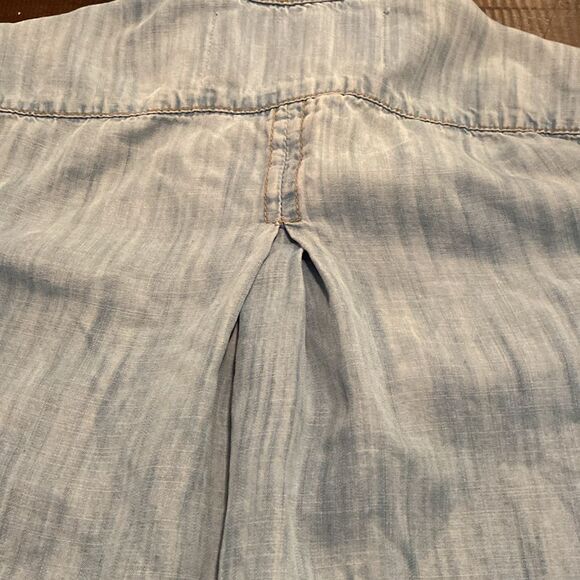 Bella Dahl chambray Button Down Shirt Lightweight Casual XS - Picture 7 of 9
